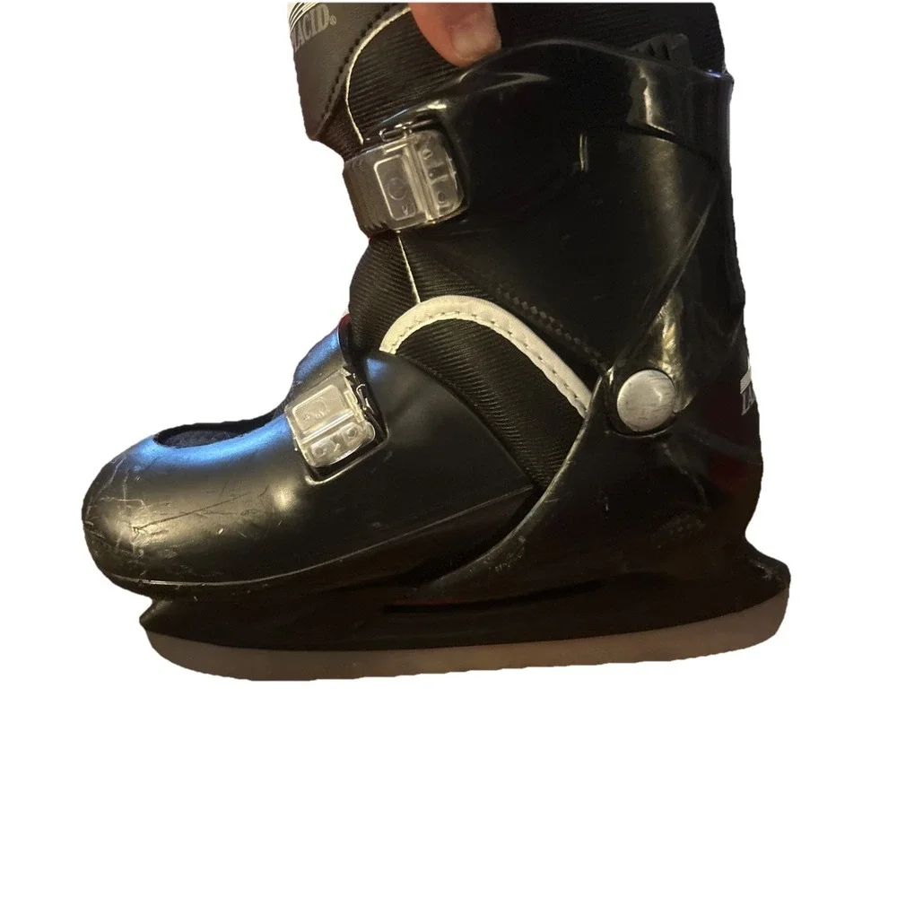 Lake Placid Nitro 8.8 Boy's Hockey Skates Adjustable JR11-JR13 Used